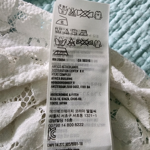 Hollister Floral lace button up shirt. Size Xs Y2K - Picture 9 of 9